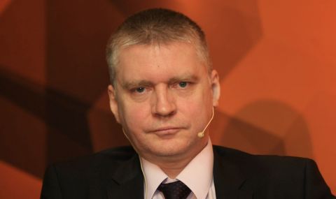 Любомир Аламанов: България деградира заради една шайка политически измамници - 1