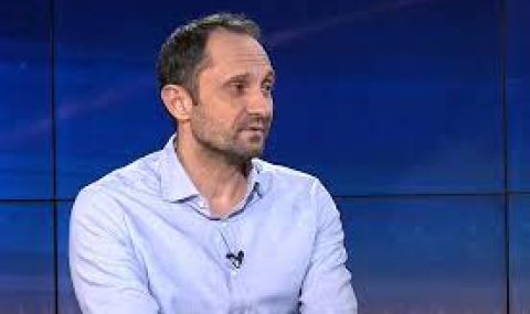 Йордан Димитров: Българите до късна възраст живеят заедно с родителите си, това ги прави пасивни - 1