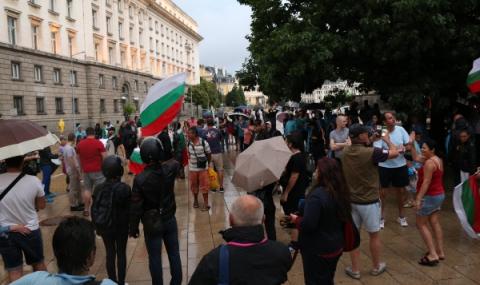 Българите се срамуват от правителството - 1