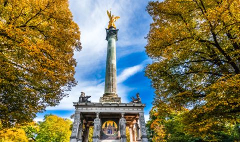 Топ 10 на най-красивите градове по света, които да посетите през есента - 1