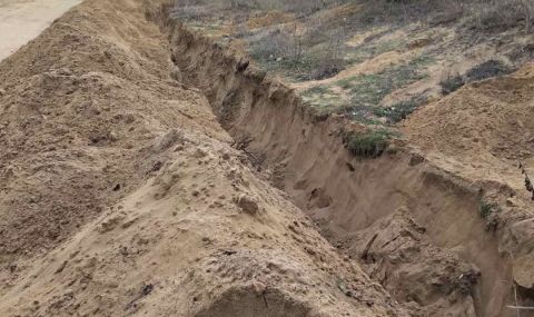 Изкопът край дюните между Несебър и Равда е незаконен - 1