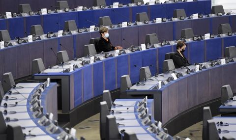 Европейският парламент прие призив за забрана на вноса на руски горива - 1