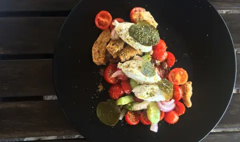 Рецепта на деня: Салата "Санторини" - 1