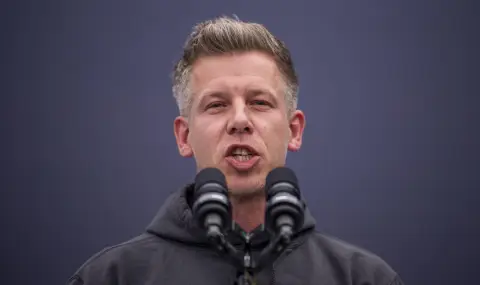 Унгарски евродепутат: Орбан ще ни вкара във война. Неговото правителство подкрепя педофилите - 1