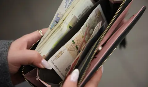 "Тренд": Преобладават песимистичните очаквания за икономиката и личното благосъстояние - 1