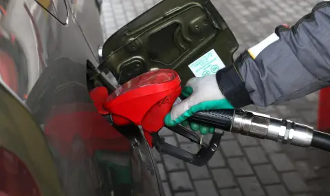 Русия удължи забраната за износ на бензин и дизел