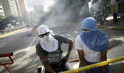 Кървави сблъсъци на изборите във Венецуела - 1
