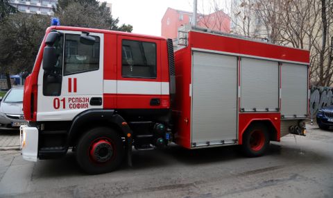 Пожар в шахта с кабели остави хиляди в София без ток - 1