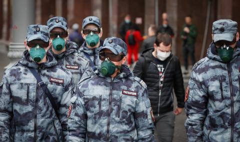 Москва: Половината пътници в градския транспорт не носят маски - 1