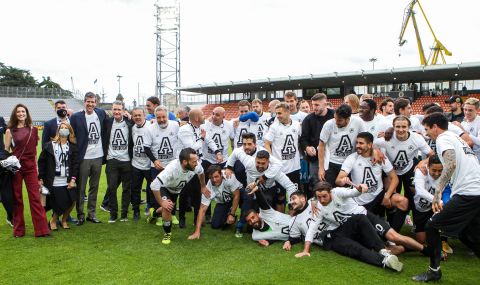 Италианският клуб на Петко Христов няма да може да прави трансфери цели две години - 1