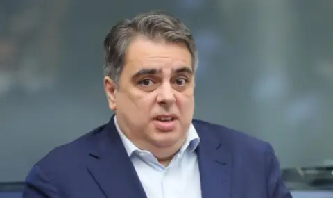 С „дъх на Виденовото време“: Опозиция и икономисти на нож срещу Бюджет 2026 ОБЗОР