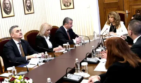 Президентът пред БСП: Смятам, че целта ни е обща. Тя беше поискана от стотици хиляди граждани на протестите ВИДЕО