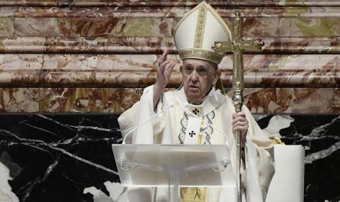 Папата е дарил $350 000 по време на историческото си посещение в Ирак - 1