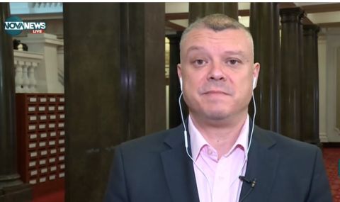 Йончев: Хартиената бюлетина и войната в Украйна отпаднаха от разговорите на БСП и ПП - 1