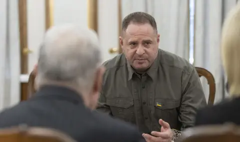 Андрий Ермак със символична реакция след удара по руски бомбардировачи - 1