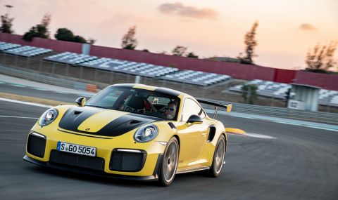 Porsche 911 се превръща в хибрид с рекордна мощност - 1