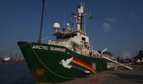 "Грийнпийс": Да не се добива нефт и газ в Черно море СНИМКИ