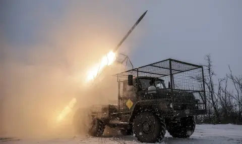 Украйна нанесе поредица от успешни удари по руски военен полигон за изпитание на балистични ракети