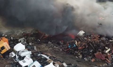 Локализиран е пожарът в автоморгата на Динко Вълев - 1