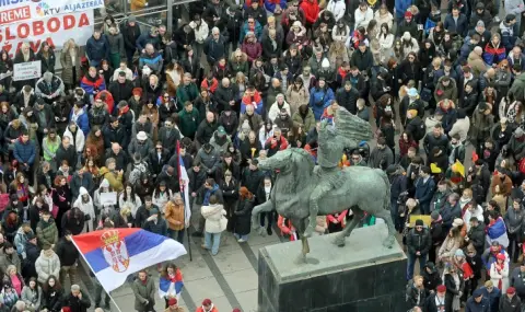 Сръбски студенти излизат на протест в 32 града - 1