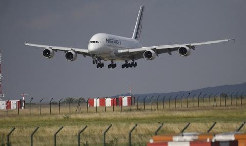 Криза! Airbus планира да съкрати 15 000 работни места  - 1