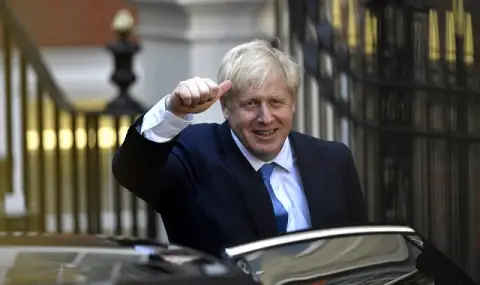 Борис Джонсън: Крайно време е украинската армия да получи правото да нанася удари по военни бази в Русия - 1