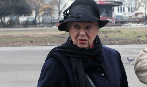 Почина актрисата Надя Савова - 1
