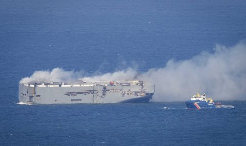 Два товарни кораба се сблъскаха в Северно море - 1