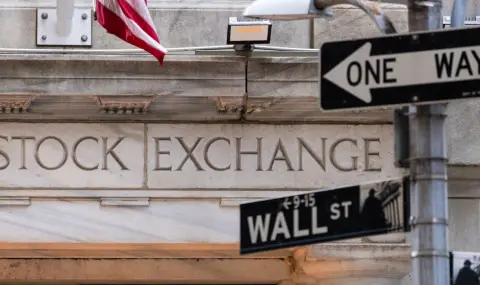 S&P 500 falls after Trump threatens 'massive increase in Chinese tariffs  - 1