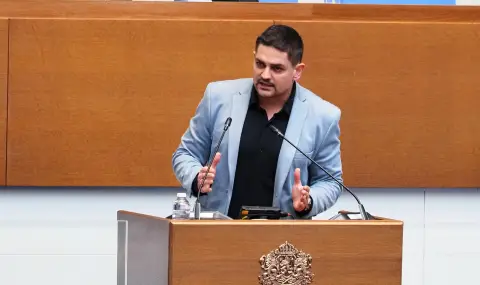 Дебатите по вота на недоверие: Трима депутати наказани със "забележка" от Киселова  - 1