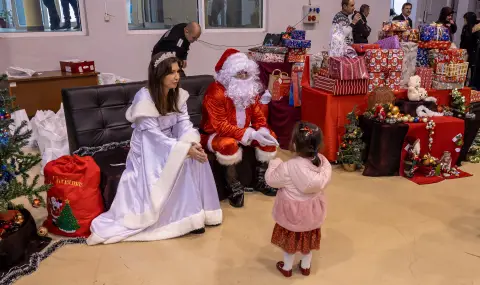 Снежанка доведе Дядо Коледа в София с хеликоптер - 1
