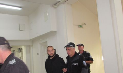 Домашен арест за 18-годишния  Жечко, погубил 22-годишна при катастрофата в Шумен - 1