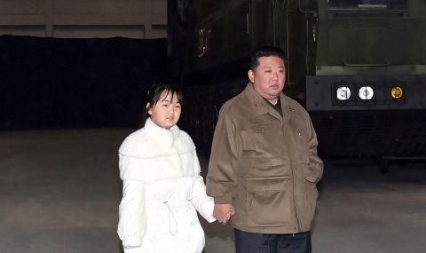Ким Чен Ун показа дъщеря си за първи път - 1