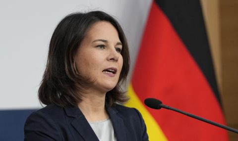 Бербок: Проваленият бунт в Русия показа, че Путин разрушава собствената си страна - 1