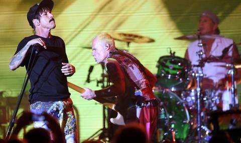 Red Hot Chili Peppers с грандиозно шоу в родината на фараоните (ВИДЕО) - 1