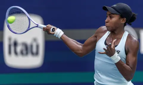 Коко Гоф триумфира в напрегнат осминафинален мач срещу Сорана Кръстя - 1