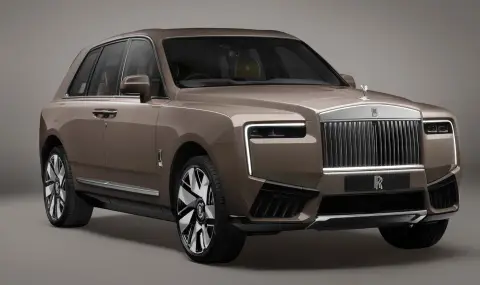 Rolls-Royce Cullinan debuts with a new look  - 1