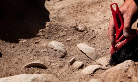 В Китай откриха за пръв път тоалетна с отходна тръба на 2400 години (СНИМКА) - 1