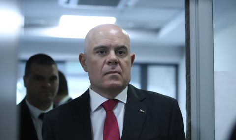 LIBERTA.BG: Евроатлантическите партньори на България са изразили пълна подкрепа за Иван Гешев - 1