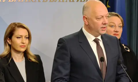 Росен Желязков е депозирал оставката на правителството в деловодството на НС