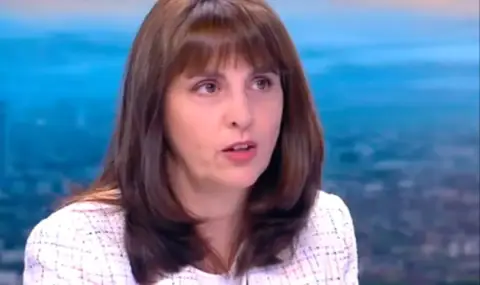 Наталия Ефремова за майчинството: Темата за увеличението ще бъде поставена при подготовката на Бюджет 2027