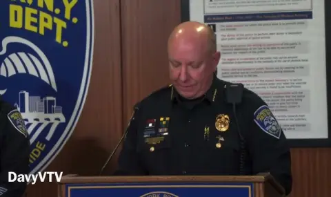 Трима американски полицаи бяха простреляни след семеен скандал ВИДЕО