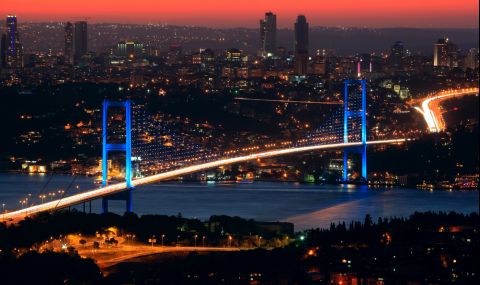 Златните жилища на Босфора: наемите в Истанбул скочиха до небесата - 1