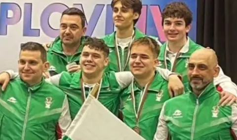 Българските сабльори с исторически пробив: Първи отборен медал от Световна купа за младежи - 1