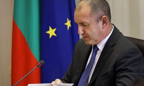 Радев в Брюксел: България успя да пречупи пандемията, без да затваря страната - 1