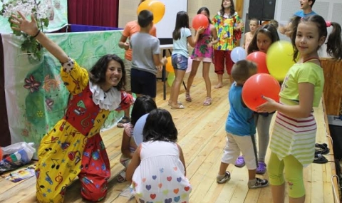 Безплатен куклен спектакъл зарадва децата на Ардино - 1