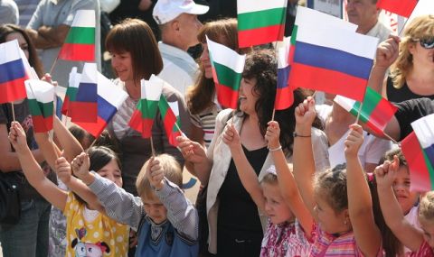 "Дойчландфунк": Защо България така трудно се сбогува с Русия - 1
