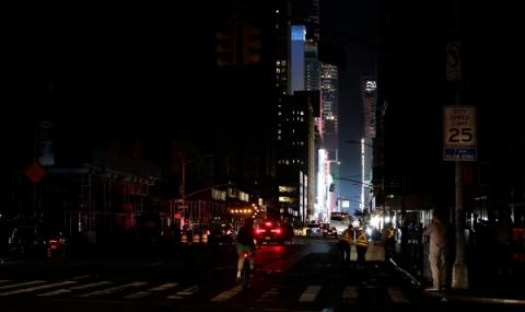 Хиляди останаха без ток в Ню Йорк - 1