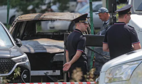 Взрив в Санкт Петербург убива мъж в автомобил Взрив в Санкт Петербург убива мъж в автомобил