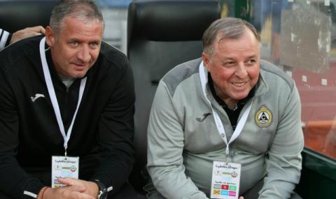 Венци Стефанов: Александър Тарханов ще е новият треньор на Славия - 1